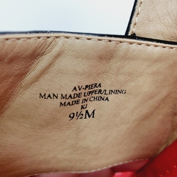 Adrienne Vittadini  Piera Sport Open Toe Sandals - Picture 6 of 8